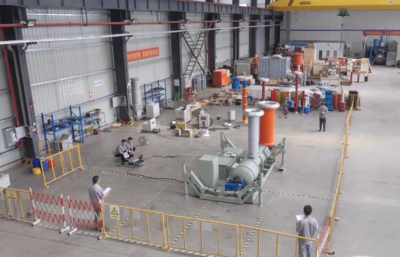 【"荊"彩"小巨人"】 高壓計量領(lǐng)域領(lǐng)跑者打造電力系統(tǒng)"標(biāo)準(zhǔn)秤"