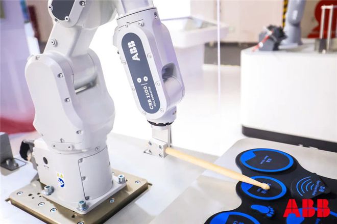ABB在世界人工智能大會上展示人工智能應用軟件開發創新成果